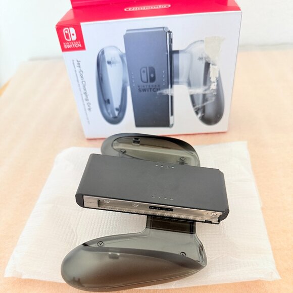 🎮 Nintendo 🎮 Charging Grip Stand for Joy-Con Nintendo Switch - Gray - Picture 11 of 15